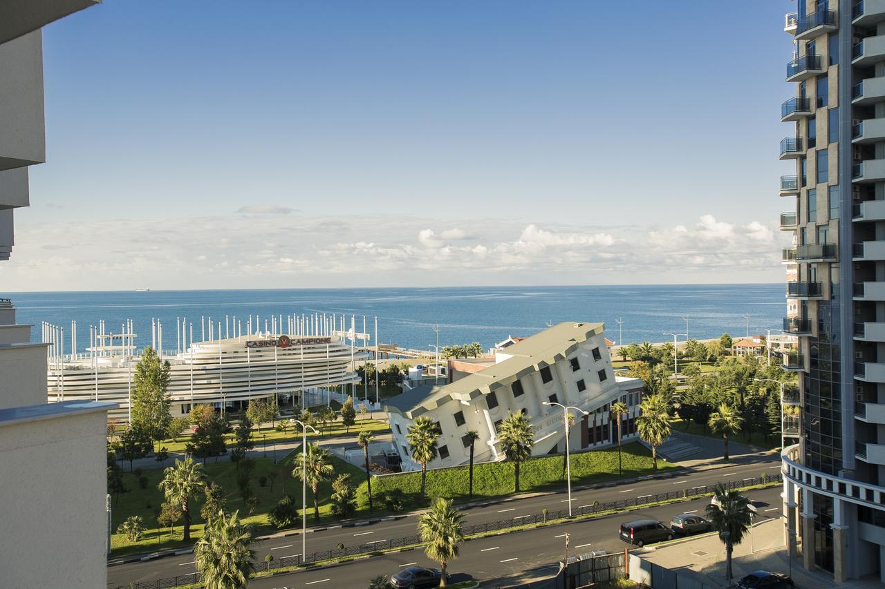 Panorama Sea Tower Aparthotel Batumi